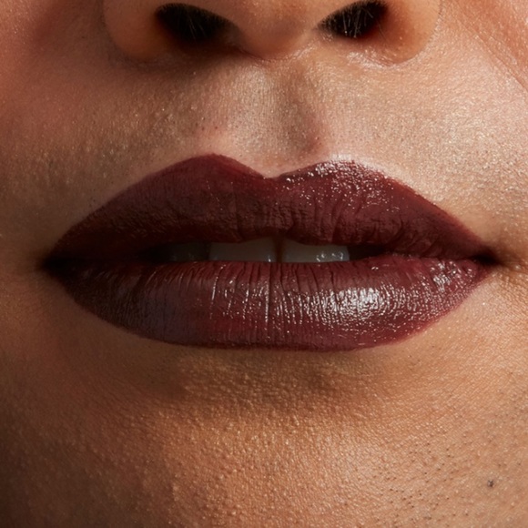 🆕NYX- Shout Loud Satin Lipstick: SO DRAMATIC - Picture 2 of 6